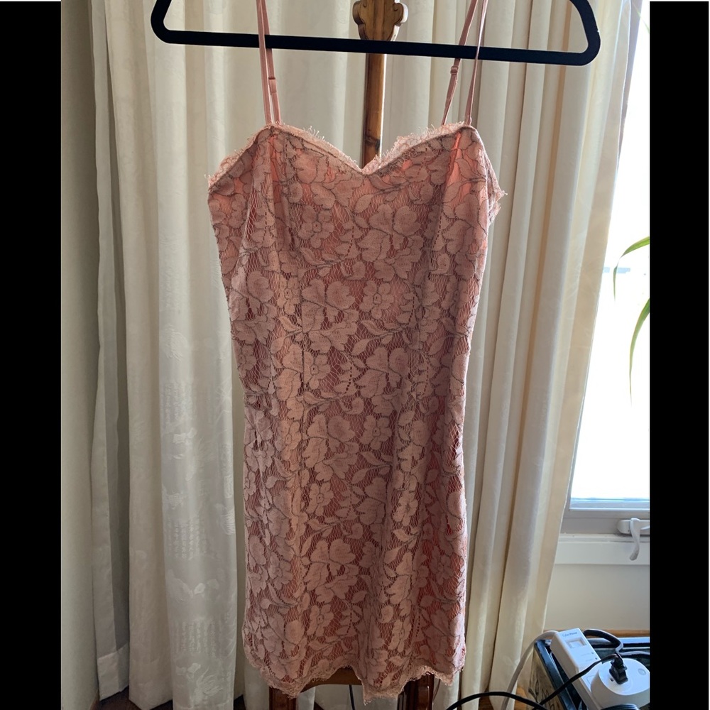 NWOT Forever 21 lace mini dress